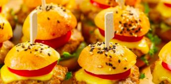 Фуршетное меню с бургерами на 11-12 персон